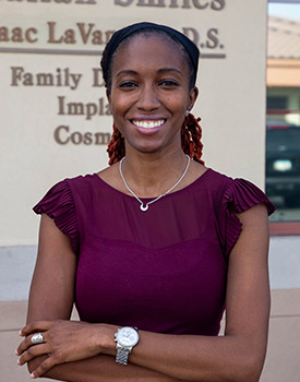 Dr. De'Shondra Leonard